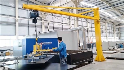 Tôi cần cần cẩu Jib di động cỡ nào? Hướng dẫn định cỡ thực tế